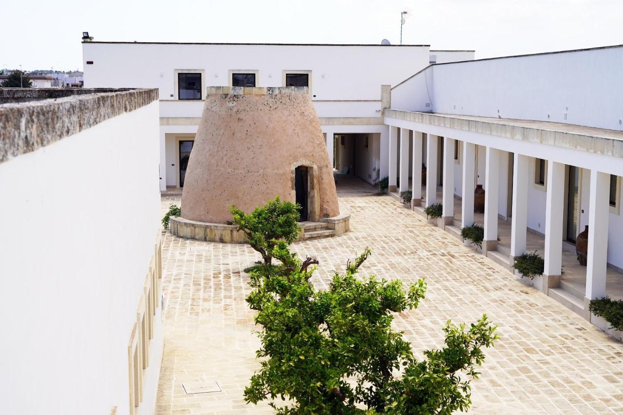 Masseria Rifisa Agriresort Caprarica di Lecce エクステリア 写真