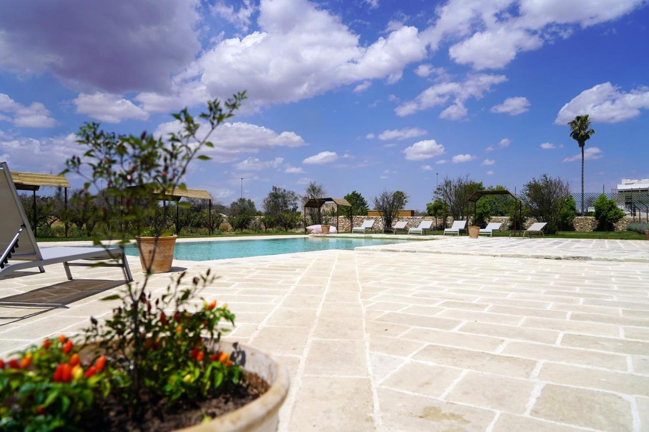 Masseria Rifisa Agriresort Caprarica di Lecce エクステリア 写真