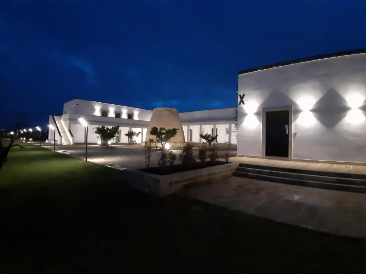 Masseria Rifisa Agriresort Caprarica di Lecce エクステリア 写真
