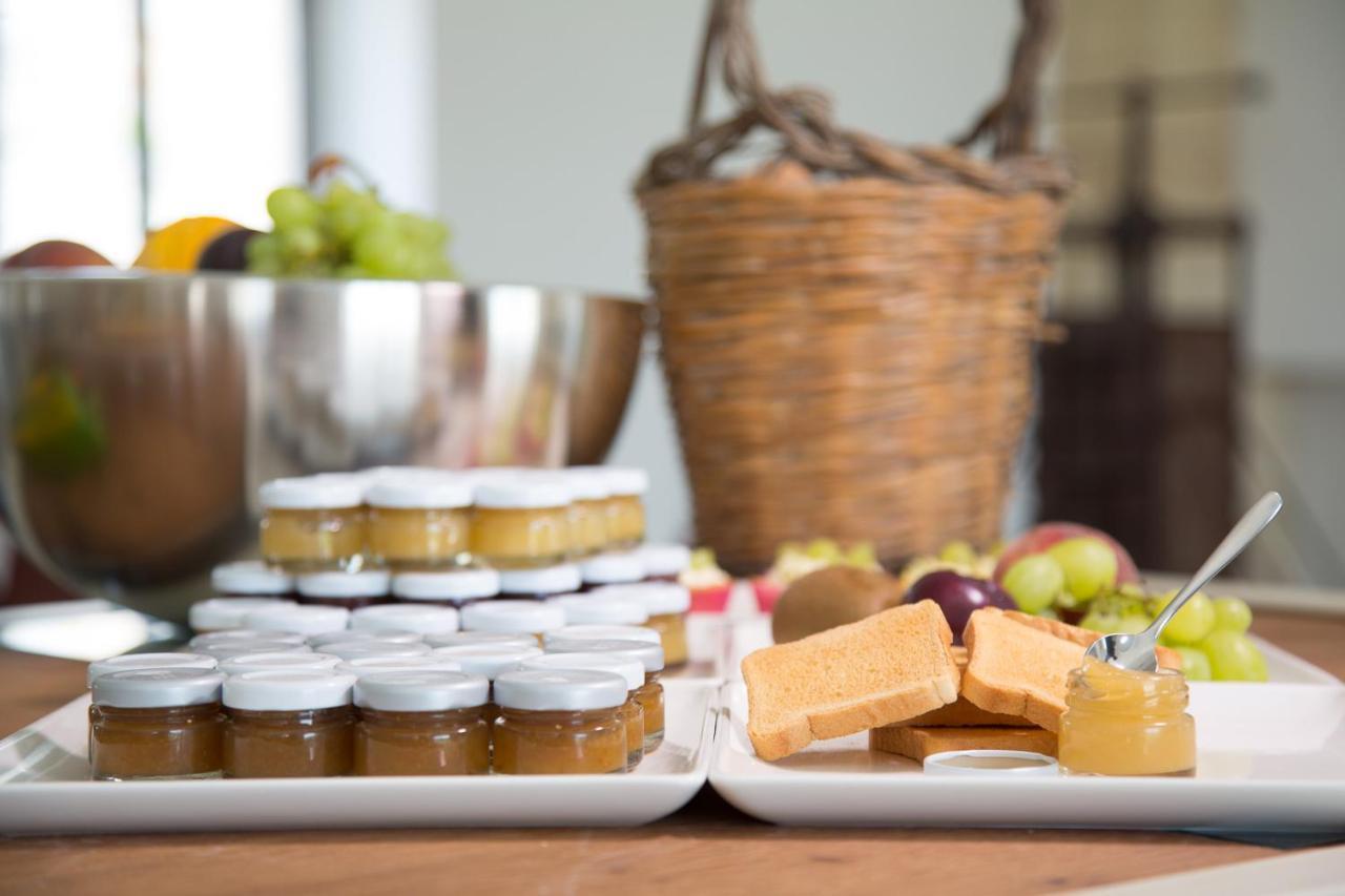 Masseria Rifisa Agriresort Caprarica di Lecce エクステリア 写真