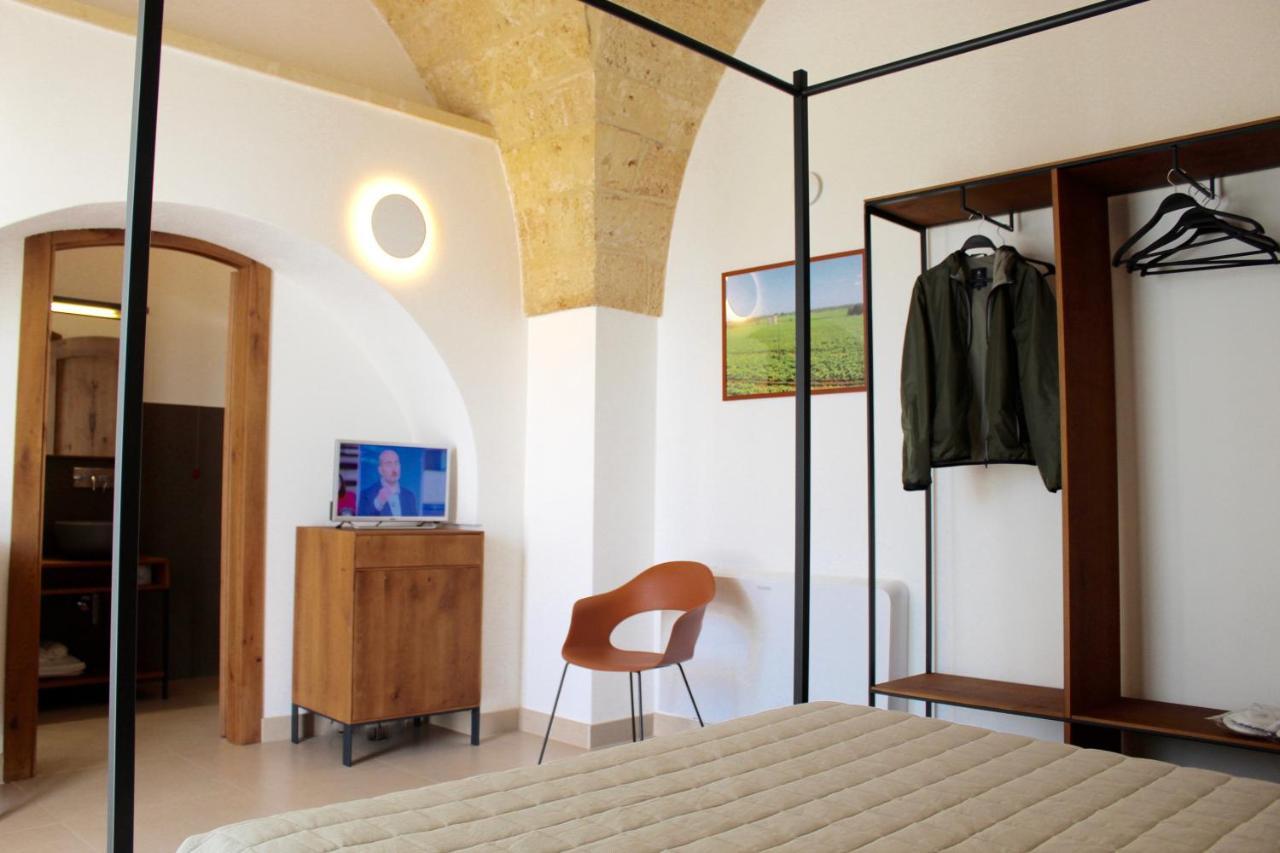 Masseria Rifisa Agriresort Caprarica di Lecce エクステリア 写真