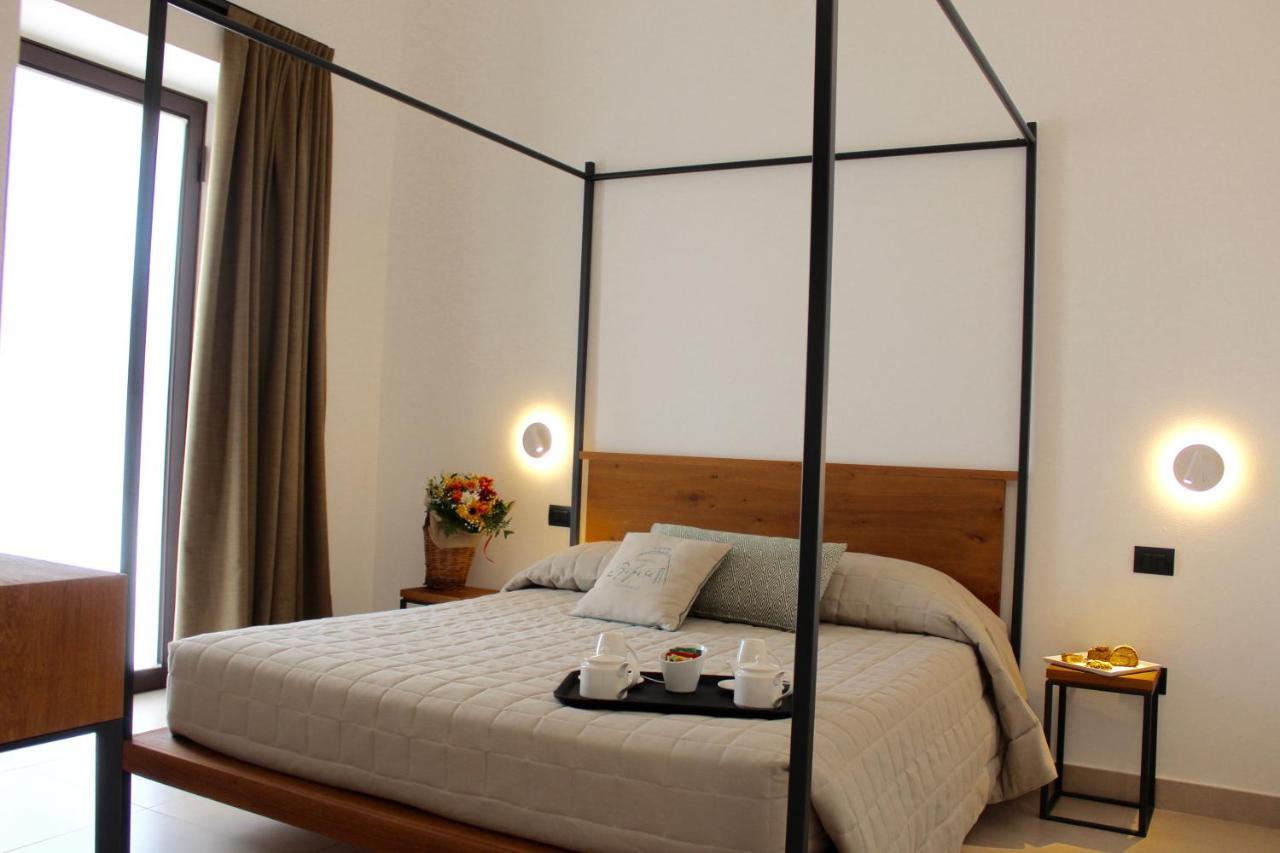 Masseria Rifisa Agriresort Caprarica di Lecce エクステリア 写真