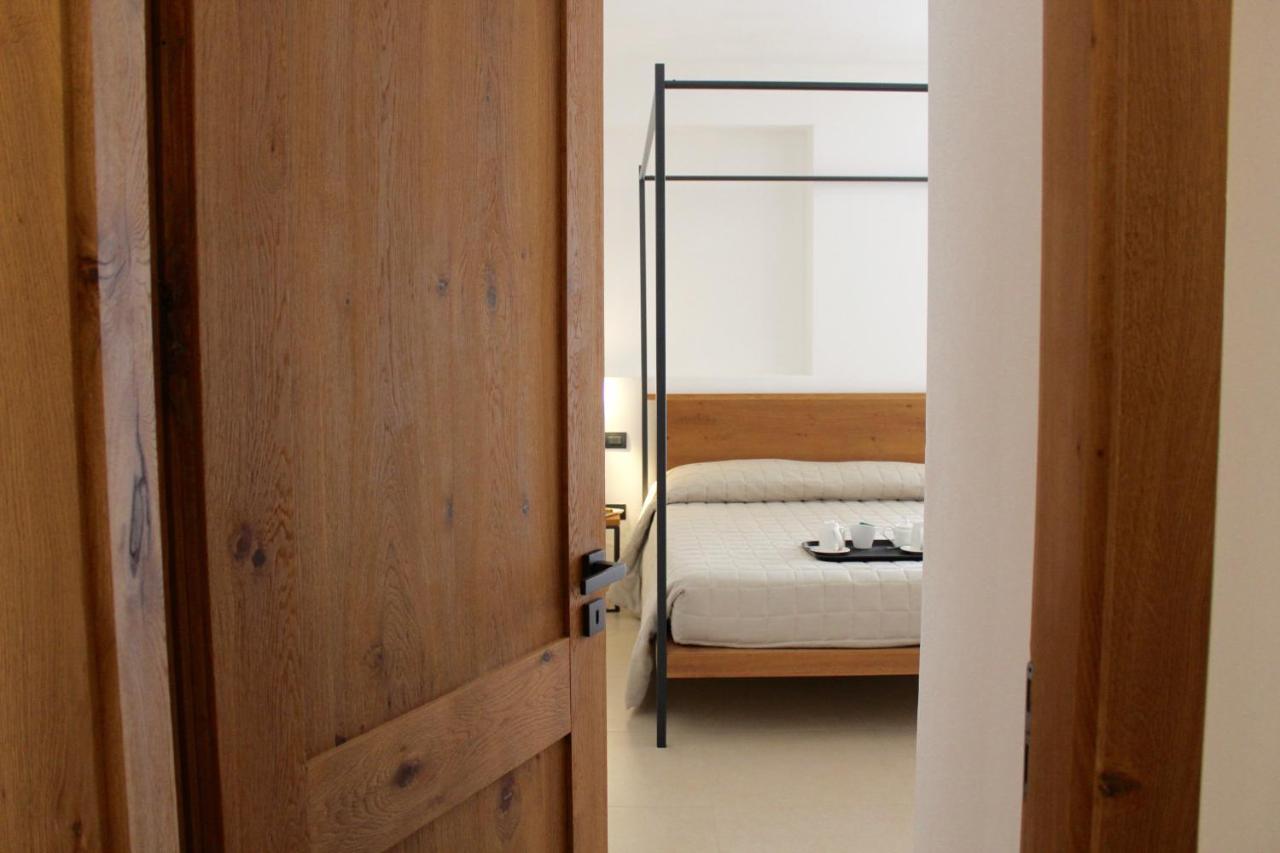 Masseria Rifisa Agriresort Caprarica di Lecce エクステリア 写真