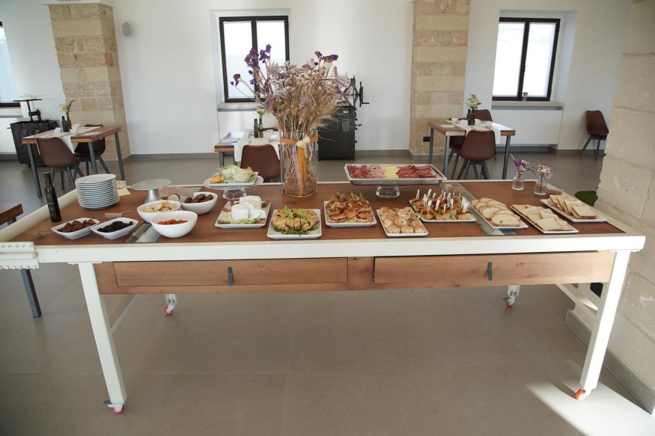 Masseria Rifisa Agriresort Caprarica di Lecce エクステリア 写真